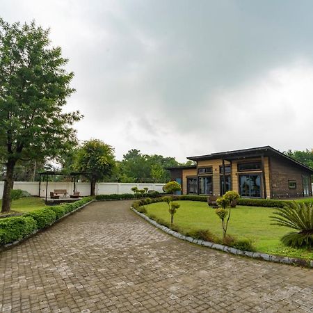 Saffronstays Paradise Pines, Dehradun - Cliff Villa With Valley & Forest Views Exterior photo